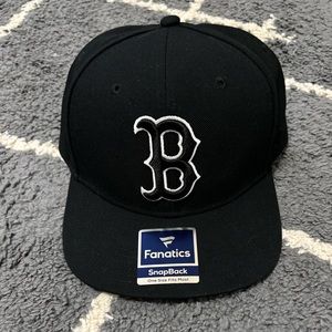 NWT Fanatics Boston Red Sox Black SnapBack Hat